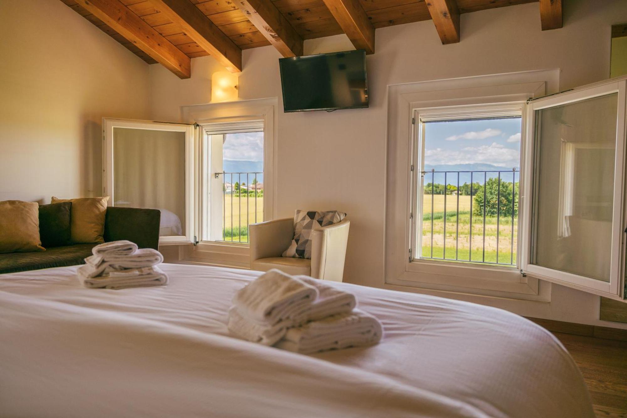 Agriturismo Podere Dell'Angelo Pasiano Di Pordenone Exterior photo