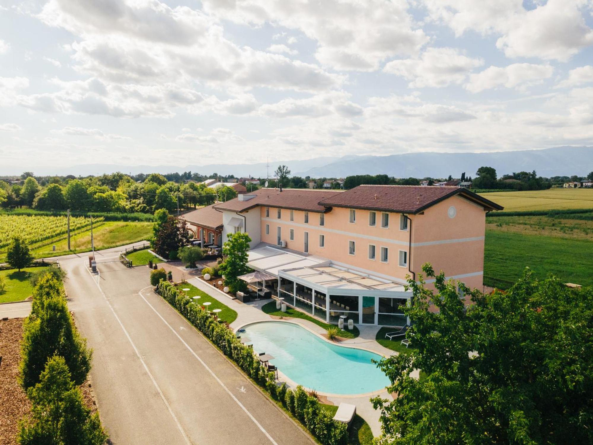 Agriturismo Podere Dell'Angelo Pasiano Di Pordenone Exterior photo
