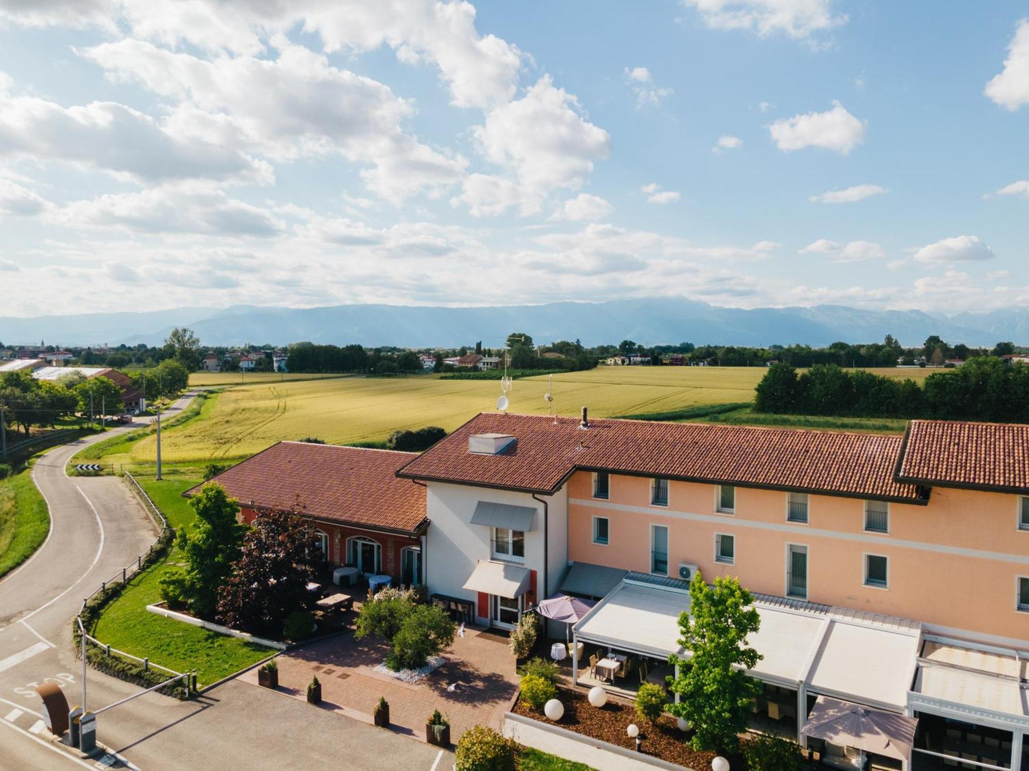 Agriturismo Podere Dell'Angelo Pasiano Di Pordenone Exterior photo